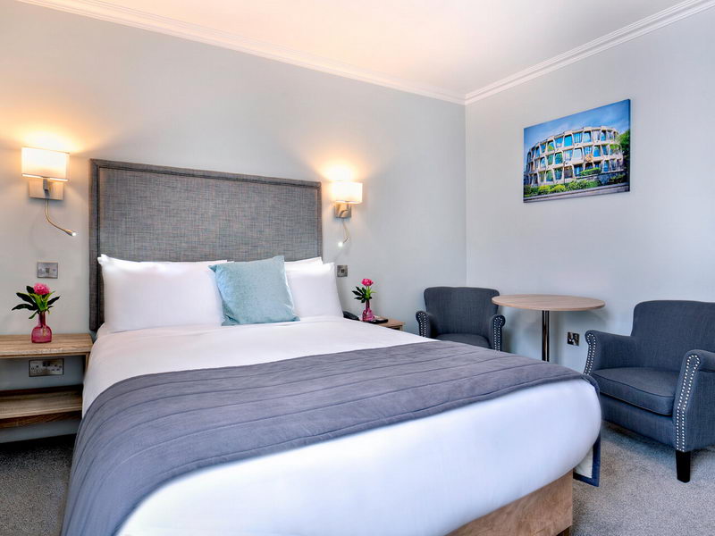 Double bedroom at Sandymount Hotel