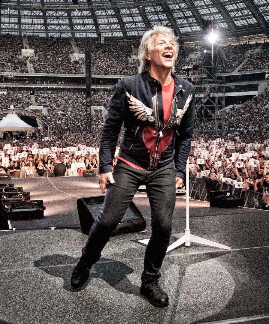 Jon Bon Jovi Live Photo - Sandymount Hotel