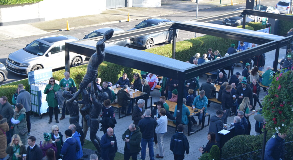 DSC 1047 - Sandymount Hotel