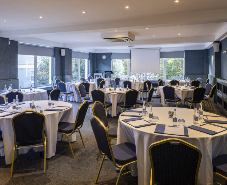 TERR9085 - Sandymount Hotel
