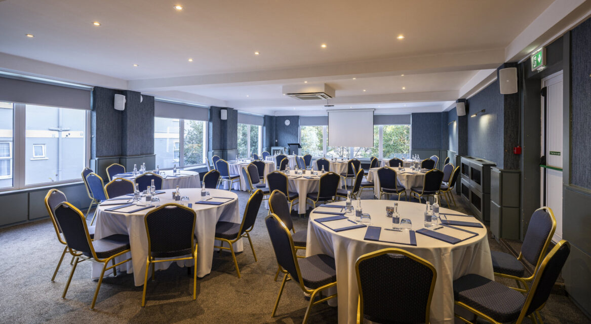 TERR9088 - Sandymount Hotel