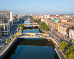 Aerial view Rosie Hackett bridge River Liffey Dublin City TI7QY1 - Sandymount Hotel